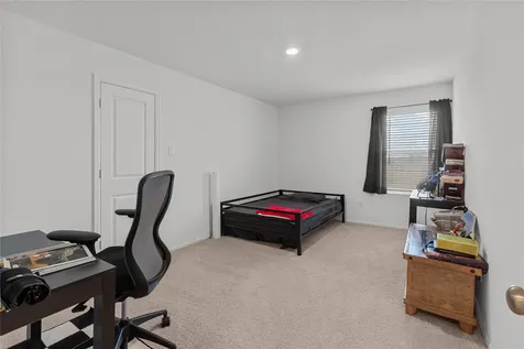 7207 Hillside Avenue Mont Belvieu TX 77523