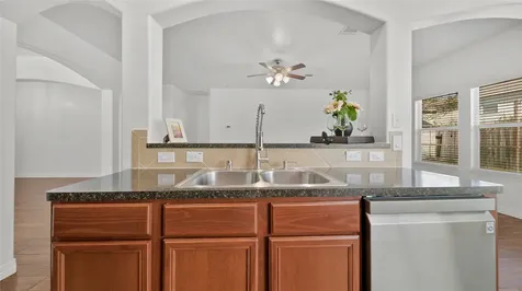 6439 Brimridge Lane Houston TX 77048