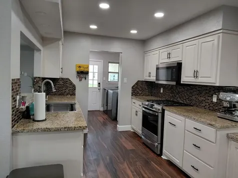 3831 County Road 211 Danbury TX 77534