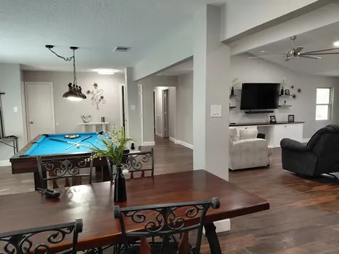 3831 County Road 211 Danbury TX 77534