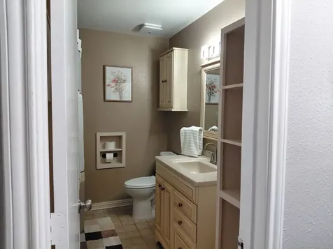 3831 County Road 211 Danbury TX 77534