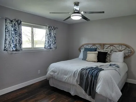 3831 County Road 211 Danbury TX 77534