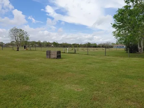 3831 County Road 211 Danbury TX 77534