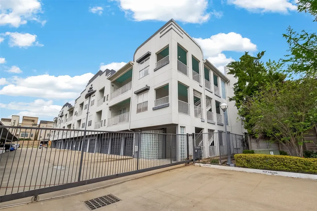 1441 East Street 308 Houston TX 77007