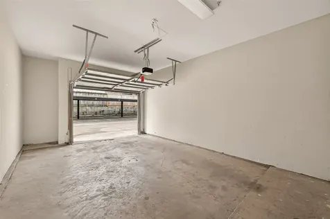 1441 East Street 308 Houston TX 77007