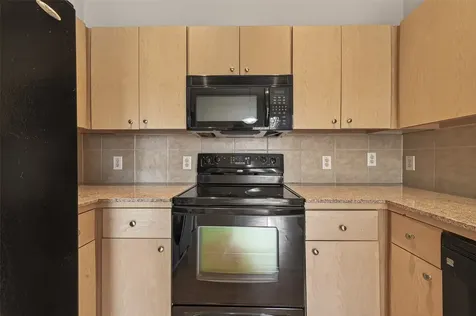 1441 East Street 308 Houston TX 77007