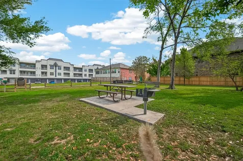 1441 East Street 308 Houston TX 77007