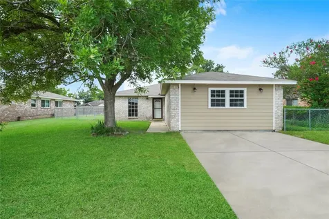 205 Bert Street Angleton TX 77515