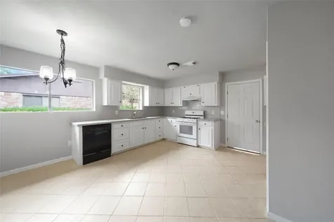 205 Bert Street Angleton TX 77515