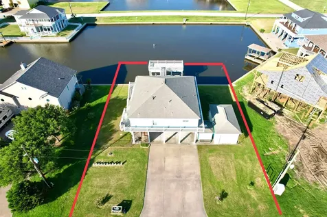 1070 Waterways Drive Crystal Beach TX 77650