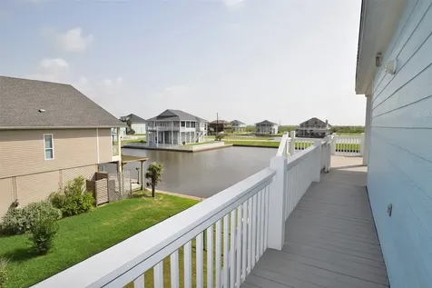 1070 Waterways Drive Crystal Beach TX 77650