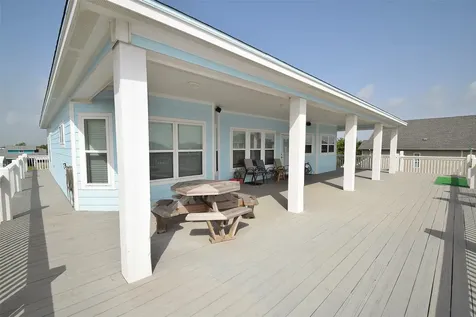1070 Waterways Drive Crystal Beach TX 77650