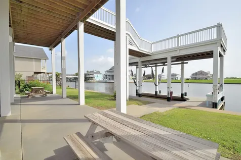 1070 Waterways Drive Crystal Beach TX 77650