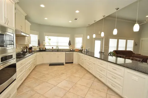 1070 Waterways Drive Crystal Beach TX 77650
