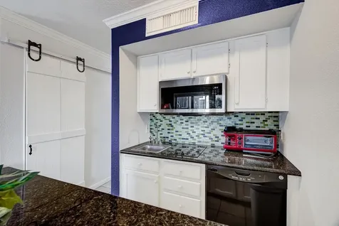 6300 Seawall Boulevard 3113 Galveston TX 77551