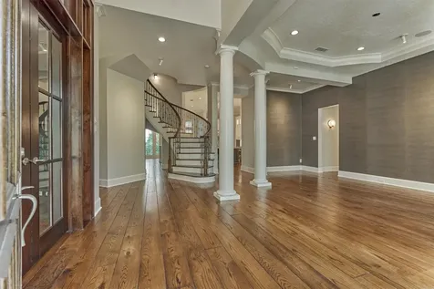 22 E Shore Drive The Woodlands TX 77380