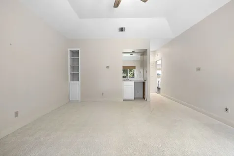 1609 Clubhouse Hill Drive Spicewood TX 78669
