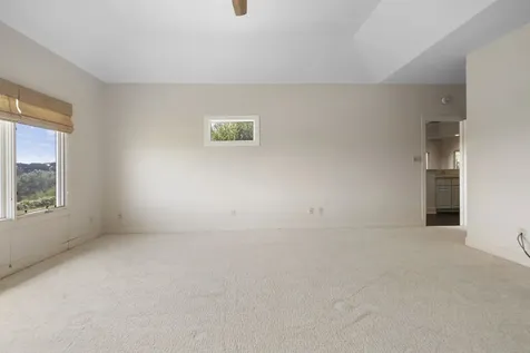 1609 Clubhouse Hill Drive Spicewood TX 78669