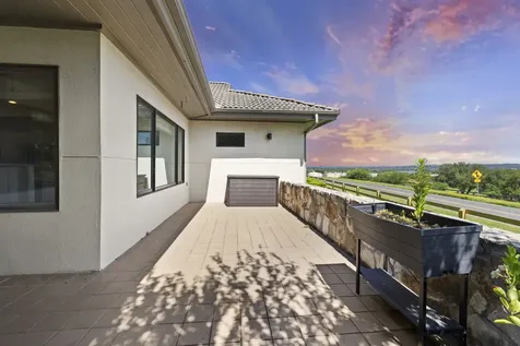 1609 Clubhouse Hill Drive Spicewood TX 78669