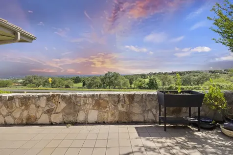 1609 Clubhouse Hill Drive Spicewood TX 78669