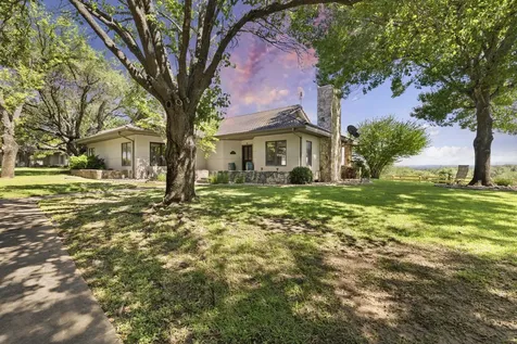 1609 Clubhouse Hill Drive Spicewood TX 78669