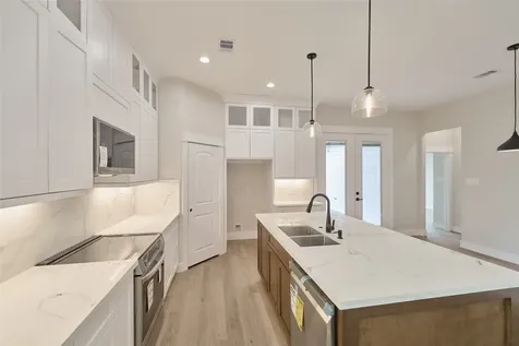 43 Silver Lakes Drive Huntsville TX 77340