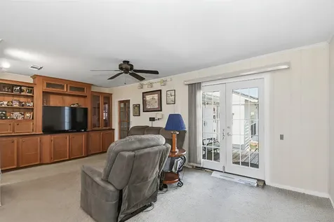 1406 W 6th Street Freeport TX 77541
