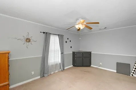 1406 W 6th Street Freeport TX 77541