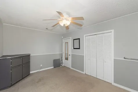 1406 W 6th Street Freeport TX 77541