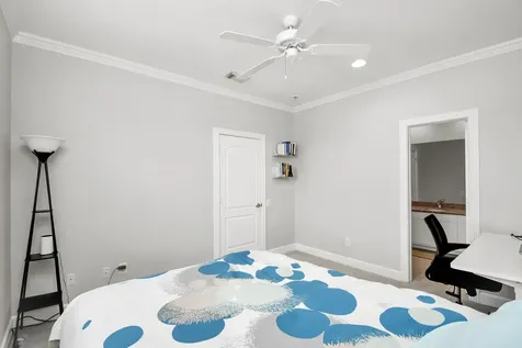5443 Kansas Street Houston TX 77007