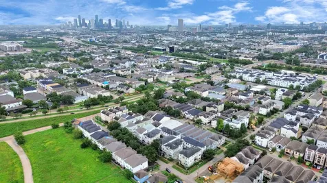 5443 Kansas Street Houston TX 77007