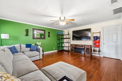 6627 Woodland Oaks Magnolia TX 77354