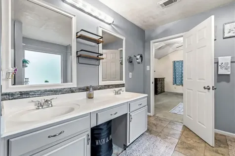 6627 Woodland Oaks Magnolia TX 77354