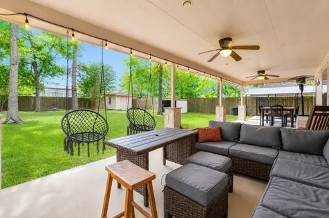 6627 Woodland Oaks Magnolia TX 77354