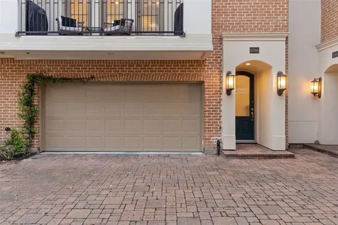 5229 Petty Street A Houston TX 77007