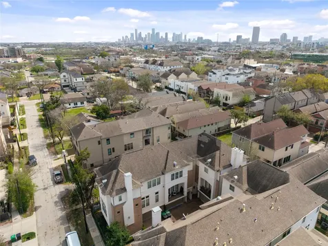 5229 Petty Street A Houston TX 77007