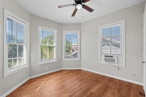 4020 Avenue O 1/2 Up Galveston TX 77550