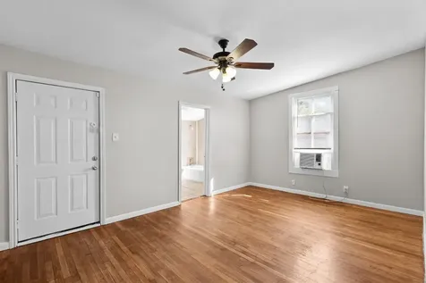 4020 Avenue O 1/2 Up Galveston TX 77550