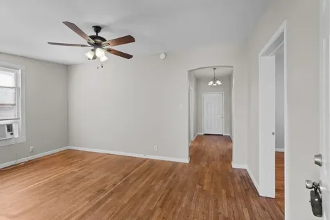 4020 Avenue O 1/2 Up Galveston TX 77550