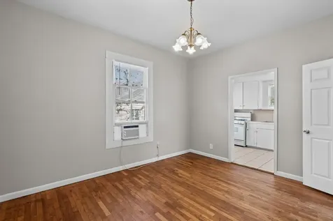4020 Avenue O 1/2 Up Galveston TX 77550