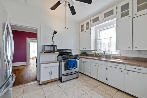 602 W Sealy Street Alvin TX 77511