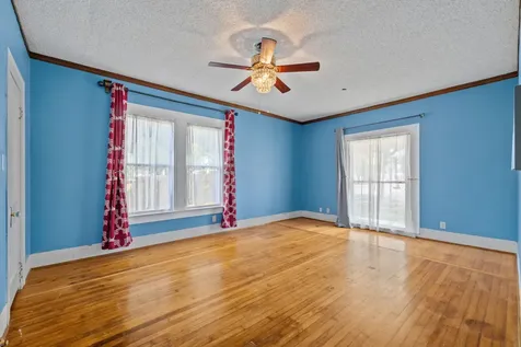 602 W Sealy Street Alvin TX 77511