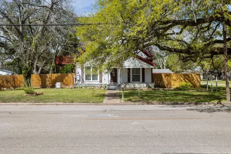 602 W Sealy Street Alvin TX 77511