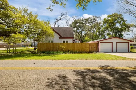 602 W Sealy Street Alvin TX 77511