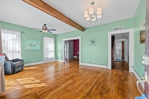 602 W Sealy Street Alvin TX 77511