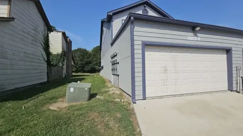 5802 Twisted Pine Court D Houston TX 77039