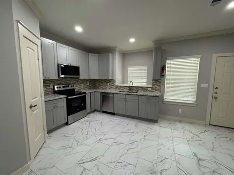 5802 Twisted Pine Court D Houston TX 77039