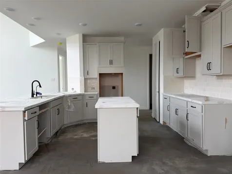 9902 Red Knot Drive Mont Belvieu TX 77523