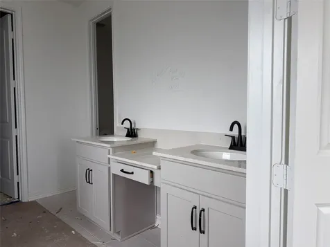 9902 Red Knot Drive Mont Belvieu TX 77523