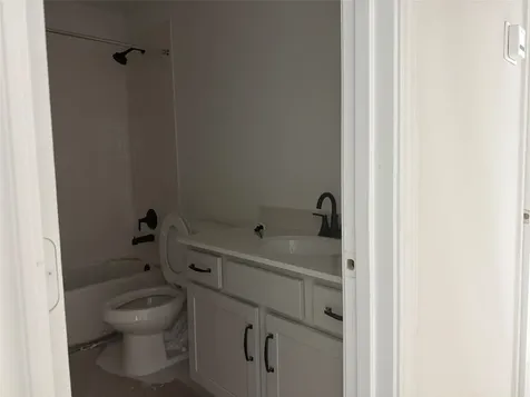 9902 Red Knot Drive Mont Belvieu TX 77523